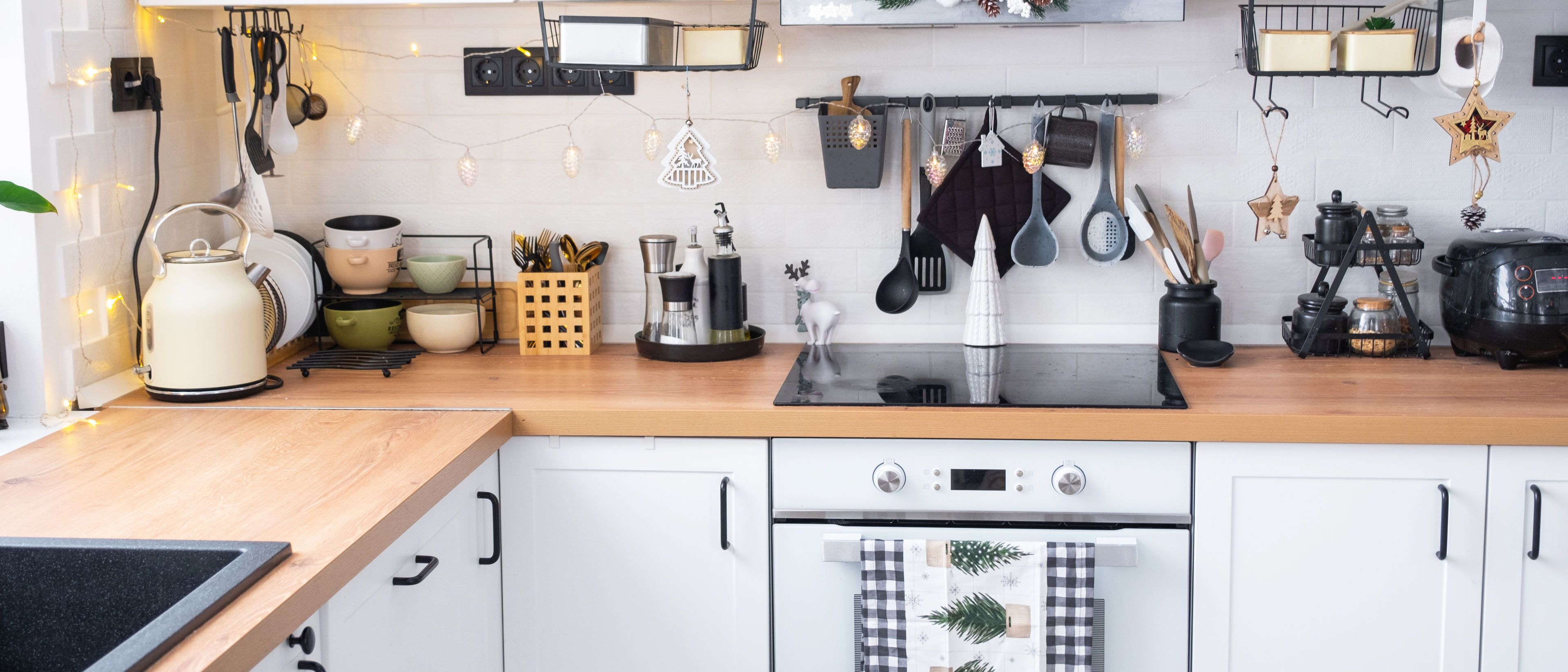 A neatly arranged kitchen